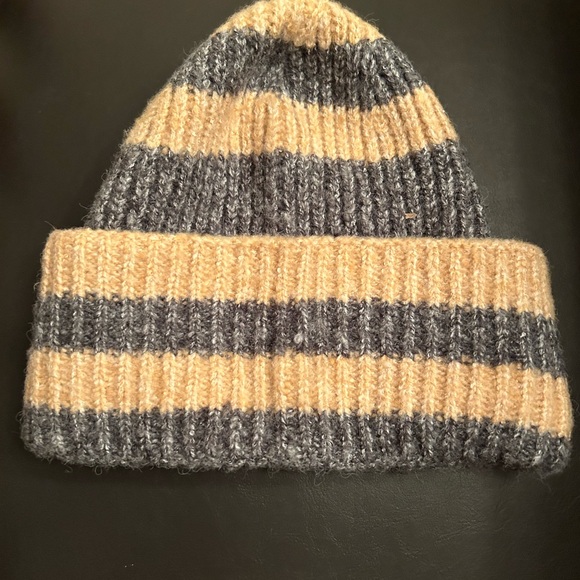 Gorgeous, free people harbor marled beanie❤️NWT - Picture 2 of 5